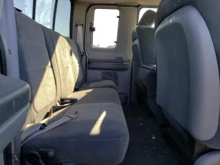 2002 Ford Super Duty F-250 XL with VIN 1FTNX21L02EA69976, listed as a Copart auction lot 86349284 with 120,693 mi miles and Salvage Title. Bid and sale history available at carsss.com. Image 10.