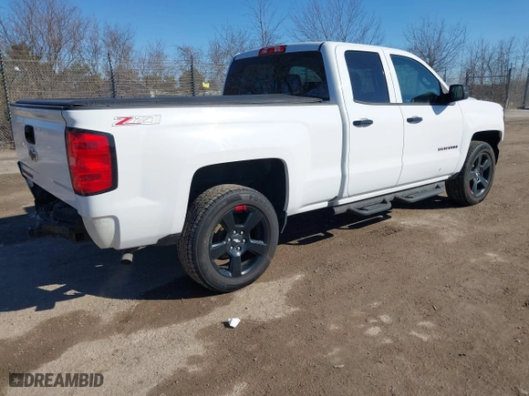 2017 Chevrolet Silverado 1500 LT with VIN 1GCVKREC9HZ371544, listed as a IAAI auction lot 41807725 with 94,580 mi miles. Bid and sale history available at carsss.com. Image 4.