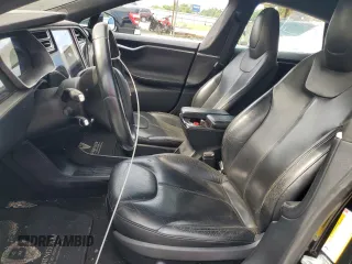 2014 Tesla Model S 60 z VIN 5YJSA1H12EFP62263, wystawiony jako Copart lot #63258675 z przebiegiem Nie podano mil oraz Czysty tytuł • Clean title. Historia ofert i sprzedaży dostępna na DreamBid. Obrazek 7.