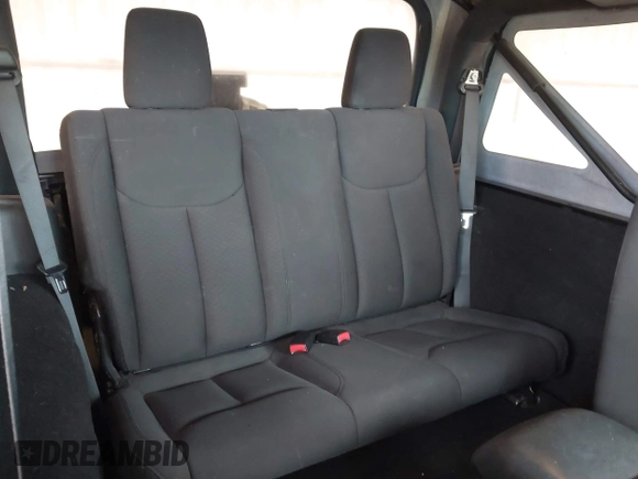 2015 Jeep Wrangler Sport with VIN 1C4AJWAG8FL550635, listed as a IAAI auction lot 42116285 with 111,782 mi miles. Bid and sale history available at carsss.com. Image 8.