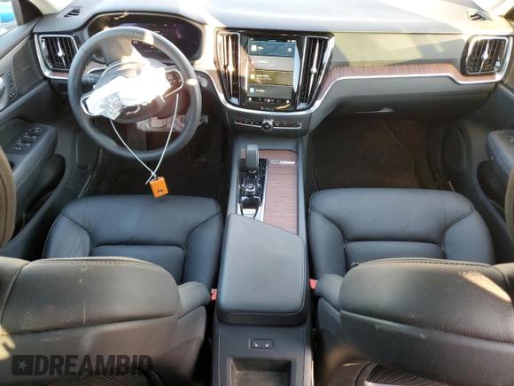 2023 Volvo V60 Plus z VIN YV4L12WZ4P2108242, wystawiony jako Copart lot #46248054 z przebiegiem 19 778 mil mil oraz . Historia ofert i sprzedaży dostępna na DreamBid. Obrazek 8.
