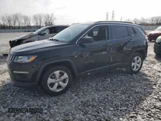 2018 Jeep Compass Latitude with VIN 3C4NJCBB2JT411388, listed as a Copart auction lot 47269235 with 192,458 mi miles and Salvage Title. Bid and sale history available at carsss.com. Image 1.