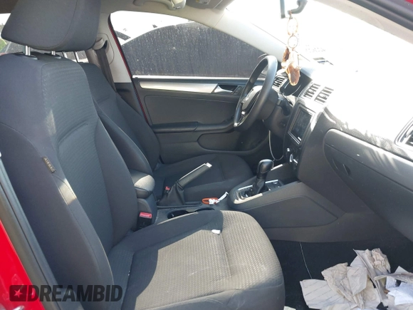 2015 Volkswagen Jetta SE с VIN 3VWD07AJ4FM407209, выставлен на аукционе IAAI как лот 42262291 с пробегом 125 207 миль миль и . История ставок и продаж доступна на DreamBid. Изображение 5.