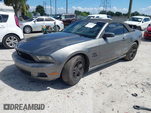 2011 Ford Mustang V6 with VIN 1ZVBP8EM3B5129187, listed as a IAAI auction lot 42555189 with 199,261 mi miles and . Bid and sale history available at DreamBid. Image 2.