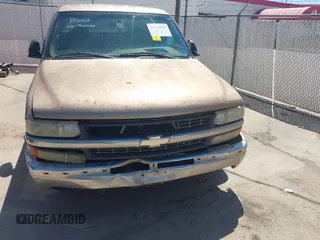 2000 Chevrolet Silverado 1500 LS with VIN 2GCEC19T5Y1361501, listed as a IAAI auction lot 41799553 with 432,231 mi miles and . Bid and sale history available at DreamBid. Image 6.