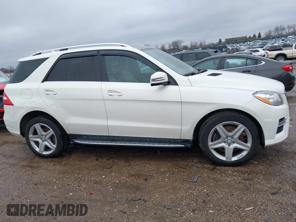 2014 Mercedes-Benz M 550 with VIN 4JGDA7DB1EA362659, listed as a IAAI auction lot 41704573 with 163,341 mi miles and . Bid and sale history available at carsss.com. Image 13.