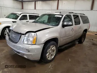 2008 GMC Yukon XL SLT 4SB with VIN 1GKFK16388R261979, listed as a Copart auction lot 84479764 with 212,866 mi miles and Clean Title. Bid and sale history available at carsss.com. Image 1.