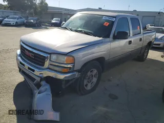 2006 GMC Sierra 1500 SLE1 z VIN 2GTEC13T461142017, wystawiony jako Copart lot #44776445 z przebiegiem 138 496 mil mil oraz Szkoda całkowita • Salvage title. Historia ofert i sprzedaży dostępna na DreamBid. Obrazek 1.