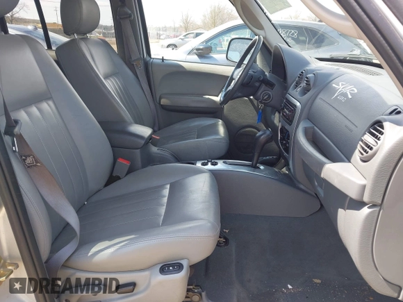 2006 Jeep Liberty Limited with VIN 1J8GL58K46W229191, listed as a IAAI auction lot 42010723 with 109,178 mi miles. Bid and sale history available at carsss.com. Image 5.