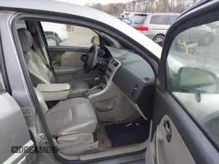 2006 Chevrolet Equinox LT with VIN 2CNDL73F866061416, listed as a IAAI auction lot 41712476 with 173,376 mi miles. Bid and sale history available at carsss.com. Image 5.