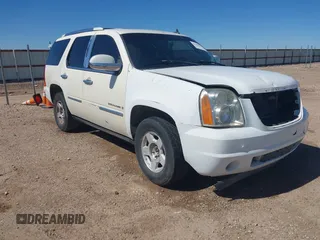 2007 Cadillac Escalade z VIN 1GYFK638X7R422351, wystawiony jako IAAI lot #42298364 z przebiegiem 263 314 mil mil oraz . Historia ofert i sprzedaży dostępna na DreamBid. Obrazek 1.