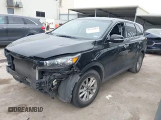 2019 Kia Sorento LX with VIN 5XYPG4A32KG467377, listed as a IAAI auction lot 41341804 with 62,997 mi miles. Bid and sale history available at carsss.com. Image 2.