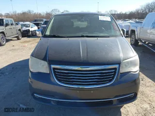 2011 Chrysler Town & Country Touring-L with VIN 2A4RR8DG9BR754407, listed as a IAAI auction lot 41708974 with 281,702 mi miles. Bid and sale history available at carsss.com. Image 6.