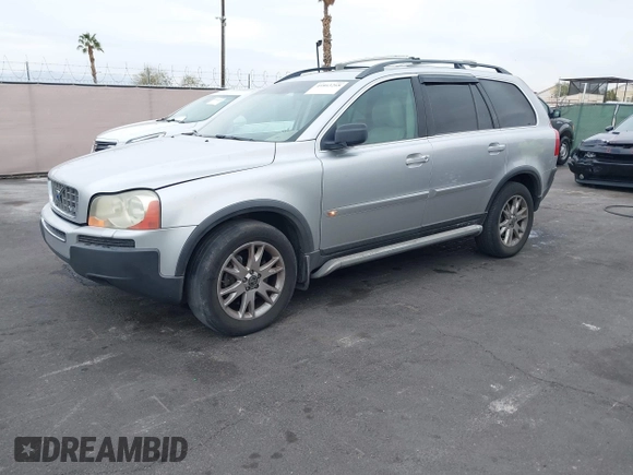 2005 Volvo XC90 with VIN YV1CZ852851176303, listed as a IAAI auction lot 41863268 with 191,742 mi miles. Bid and sale history available at carsss.com. Image 2.