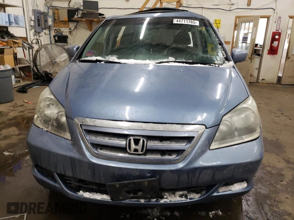 2006 Honda Odyssey EX-L with VIN 5FNRL38686B110104, listed as a Copart auction lot 44711765 with 231,197 mi miles and Salvage Title. Bid and sale history available at carsss.com. Image 5.
