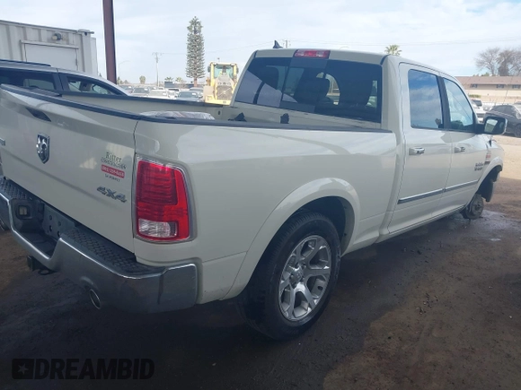 2016 Ram 1500 Laramie z VIN 1C6RR7VM4GS219910, wystawiony jako IAAI lot #41685905 z przebiegiem 213 908 mil mil oraz . Historia ofert i sprzedaży dostępna na DreamBid. Obrazek 4.