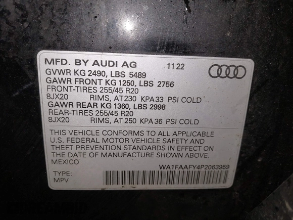 2023 Audi Q5 S line Prestige with VIN WA1FAAFY4P2063959, listed as a IAAI auction lot 41615330 with 38,991 mi miles and . Bid and sale history available at DreamBid. Image 9.