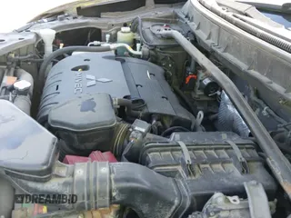 2011 Mitsubishi Outlander SE с VIN JA4AS3AW0BU032083, выставлен на аукционе IAAI как лот 42257699 с пробегом 160 038 миль миль и . История ставок и продаж доступна на DreamBid. Изображение 20.
