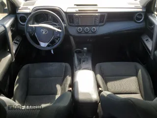 2018 Toyota RAV4 LE z VIN 2T3ZFREVXJW438231, wystawiony jako Copart lot #54773235 z przebiegiem 80 623 mil mil oraz Szkoda całkowita • Salvage title. Historia ofert i sprzedaży dostępna na DreamBid. Obrazek 8.
