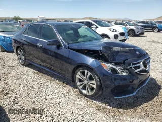 2015 Mercedes-Benz E 350 Luxury with VIN WDDHF8JB0FB133909, listed as a Copart auction lot 59902405 with 114,177 mi miles and Salvage title. Bid and sale history available at DreamBid. Image 4.