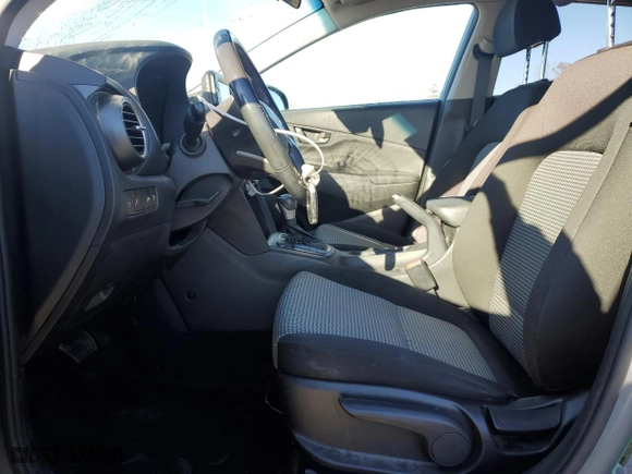 2021 Hyundai Kona SEL with VIN KM8K22AA8MU615752, listed as a Copart auction lot 84789404 with 80,509 mi miles and Salvage Title. Bid and sale history available at carsss.com. Image 7.