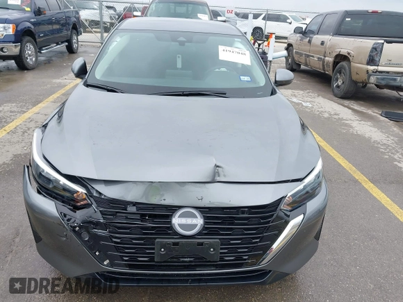 2024 Nissan Sentra SV with VIN 3N1AB8CV6RY262194, listed as a IAAI auction lot 41947048 with 5,629 mi miles and . Bid and sale history available at DreamBid. Image 12.