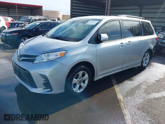 2020 Toyota Sienna LE Auto Access Seat с VIN 5TDKZ3DC0LS052900, выставлен на аукционе IAAI как лот 41940962 с пробегом 70 095 миль миль и . История ставок и продаж доступна на DreamBid. Изображение 2.