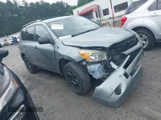 2007 Toyota RAV4 с VIN JTMBK33VX75021673, выставлен на аукционе IAAI как лот 42552049 с пробегом 233 046 миль миль и . История ставок и продаж доступна на DreamBid. Изображение 1.