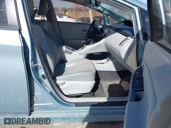 2013 Toyota Prius One with VIN JTDKN3DU7D1734725, listed as a IAAI auction lot 41702527 with 188,983 mi miles. Bid and sale history available at carsss.com. Image 5.