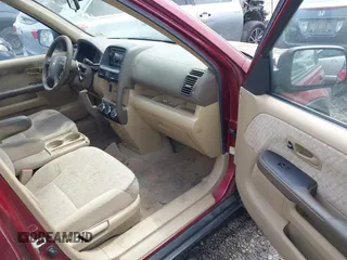 2005 Honda CR-V LX with VIN SHSRD68585U306976, listed as a IAAI auction lot 41999605 with 272,696 mi miles and . Bid and sale history available at carsss.com. Image 5.