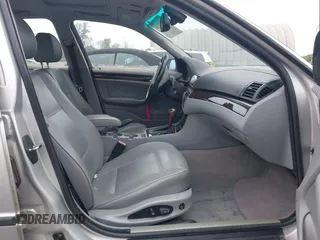 2005 BMW 3 Series 325i z VIN WBAET37495NJ88337, wystawiony jako IAAI lot #42538116 z przebiegiem Nie podano mil oraz . Historia ofert i sprzedaży dostępna na DreamBid. Obrazek 5.