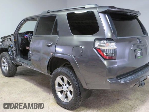 2018 Toyota 4Runner SR5 with VIN JTEBU5JR7J5606564, listed as a Copart auction lot 54788655 with 149,936 mi miles and Salvage Title. Bid and sale history available at carsss.com. Image 4.
