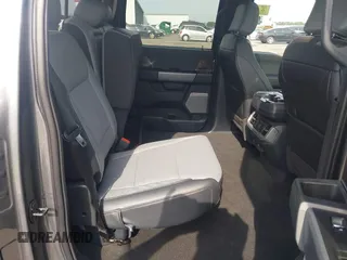 2023 Ford F-150 Lightning Pro с VIN 1FT6W1EVXPWG49668, выставлен на аукционе IAAI как лот 42269881 с пробегом 15 012 миль миль и . История ставок и продаж доступна на DreamBid. Изображение 8.