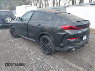2025 BMW X6 xDrive40i with VIN 5UX33EX09S9Y89594, listed as a IAAI auction lot 42072438 with 460 mi miles and . Bid and sale history available at DreamBid. Image 3.