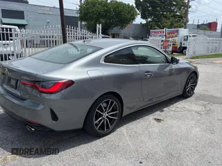 2024 BMW 4 Series 430i z VIN WBA53AP00RCN14402, wystawiony jako Copart lot #59417845 z przebiegiem 17 066 mil mil oraz Tytuł czysty. Historia ofert i sprzedaży dostępna na DreamBid. Obrazek 4.
