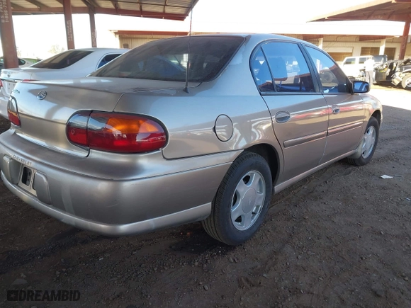 2000 Chevrolet Malibu LS with VIN 1G1NE52J0Y6118884, listed as a IAAI auction lot 41701115 with 113,948 mi miles. Bid and sale history available at carsss.com. Image 4.