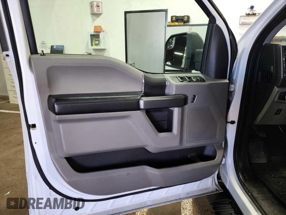 2015 Ford F-150 XLT with VIN 1FTEW1EG3FFA90167, listed as a IAAI auction lot 42792760 with 142,559 mi miles and . Bid and sale history available at DreamBid. Image 25.