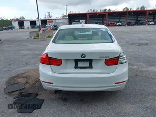 2013 BMW 3 Series 328i с VIN WBA3A5G55DNP19761, выставлен на аукционе IAAI как лот 42311901 с пробегом 205 691 миль миль и . История ставок и продаж доступна на DreamBid. Изображение 15.