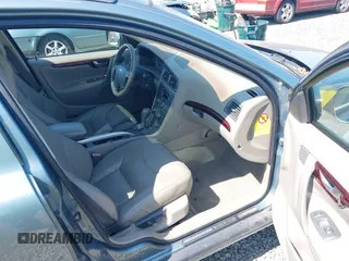 2002 Volvo V70 with VIN YV1SZ58D521073150, listed as a IAAI auction lot 42149444 with Not Provided miles and . Bid and sale history available at DreamBid. Image 5.
