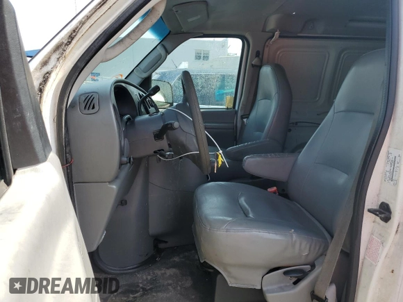 2003 Ford Econoline Cargo with VIN 1FTRE14213HB55527, listed as a Copart auction lot 86526164 with 187,256 mi miles and Non Repairable. Bid and sale history available at carsss.com. Image 7.