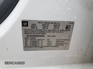2016 GMC Sierra 3500HD Denali z VIN 1GT42YE8XGF253052, wystawiony jako Copart lot #68466894 z przebiegiem 103 056 mil mil oraz Szkoda całkowita • Salvage title. Historia ofert i sprzedaży dostępna na DreamBid. Obrazek 14.