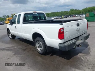 2012 Ford Super Duty F-250 SRW XL with VIN 1FT7X2A66CEC37611, listed as a IAAI auction lot 42135584 with 284,452 mi miles. Bid and sale history available at carsss.com. Image 3.
