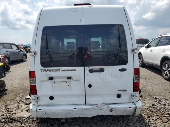 2010 Ford Transit Connect XLT z VIN NM0KS9BN6AT031475, wystawiony jako Copart lot #64888655 z przebiegiem 359 380 mil mil oraz Czysty tytuł • Clean title. Historia ofert i sprzedaży dostępna na DreamBid. Obrazek 6.