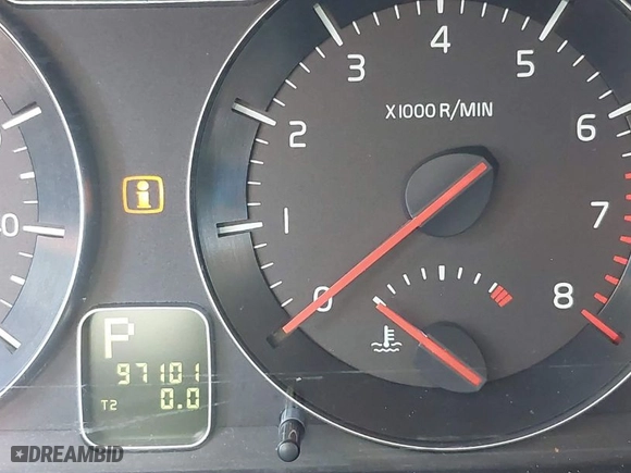 2011 Volvo S40 with VIN YV1672MS1B2549902, listed as a IAAI auction lot 41019576 with 97,101 mi miles. Bid and sale history available at carsss.com. Image 7.