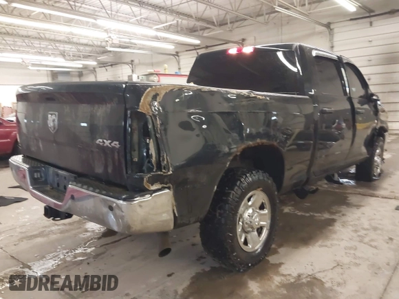 2018 Ram 2500 Tradesman with VIN 3C6UR5CJ3JG121229, listed as a IAAI auction lot 41679189 with 95,956 mi miles and . Bid and sale history available at DreamBid. Image 4.