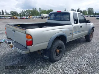 2002 Toyota Tacoma z VIN 5TEWM72N82Z048137, wystawiony jako IAAI lot #42299888 z przebiegiem 476 439 mil mil oraz . Historia ofert i sprzedaży dostępna na DreamBid. Obrazek 4.
