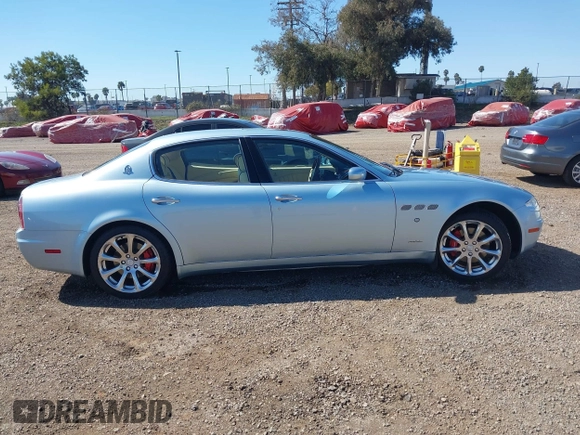 2007 Maserati Quattroporte with VIN ZAMFE39A670030778, listed as a IAAI auction lot 41670238 with 89,404 mi miles. Bid and sale history available at carsss.com. Image 13.