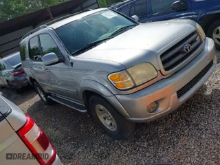 2004 Toyota Sequoia SR5 with VIN 5TDZT34A84S209752, listed as a IAAI auction lot 41953699 with 167,262 mi miles. Bid and sale history available at carsss.com. Image 1.