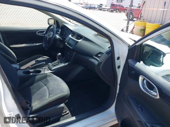 2019 Nissan Sentra S z VIN 3N1AB7AP5KY285776, wystawiony jako IAAI lot #41969976 z przebiegiem 87 187 mil mil oraz . Historia ofert i sprzedaży dostępna na DreamBid. Obrazek 5.