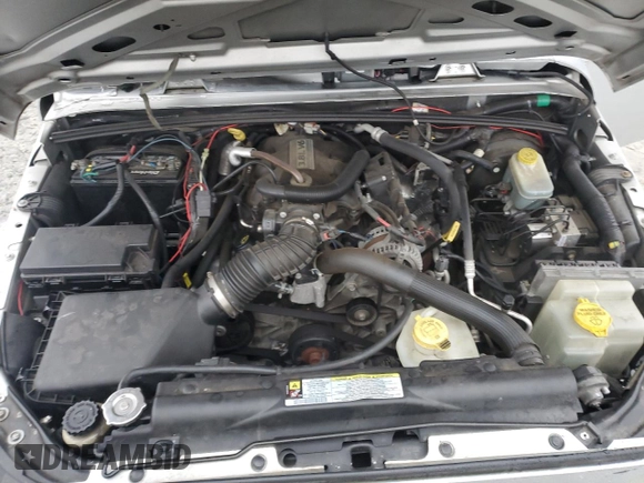 2008 Jeep Wrangler Unlimited X with VIN 1J4GB39138L608458, listed as a Copart auction lot 43549075 with 100,565 mi miles and Salvage Title. Bid and sale history available at DreamBid. Image 12.